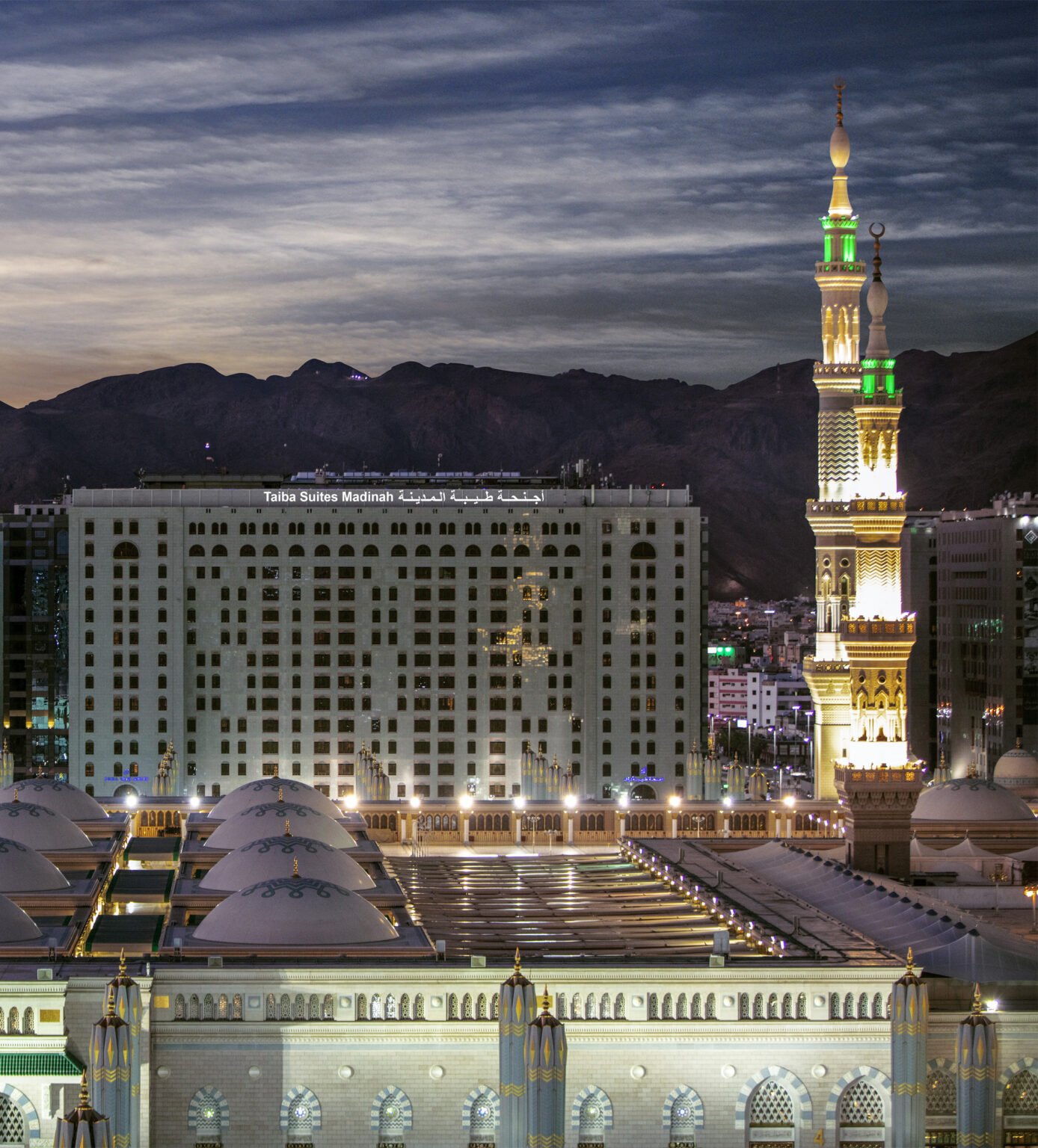 أجنحة طيبة (Taiba Front Hotel / Taiba Suites)
